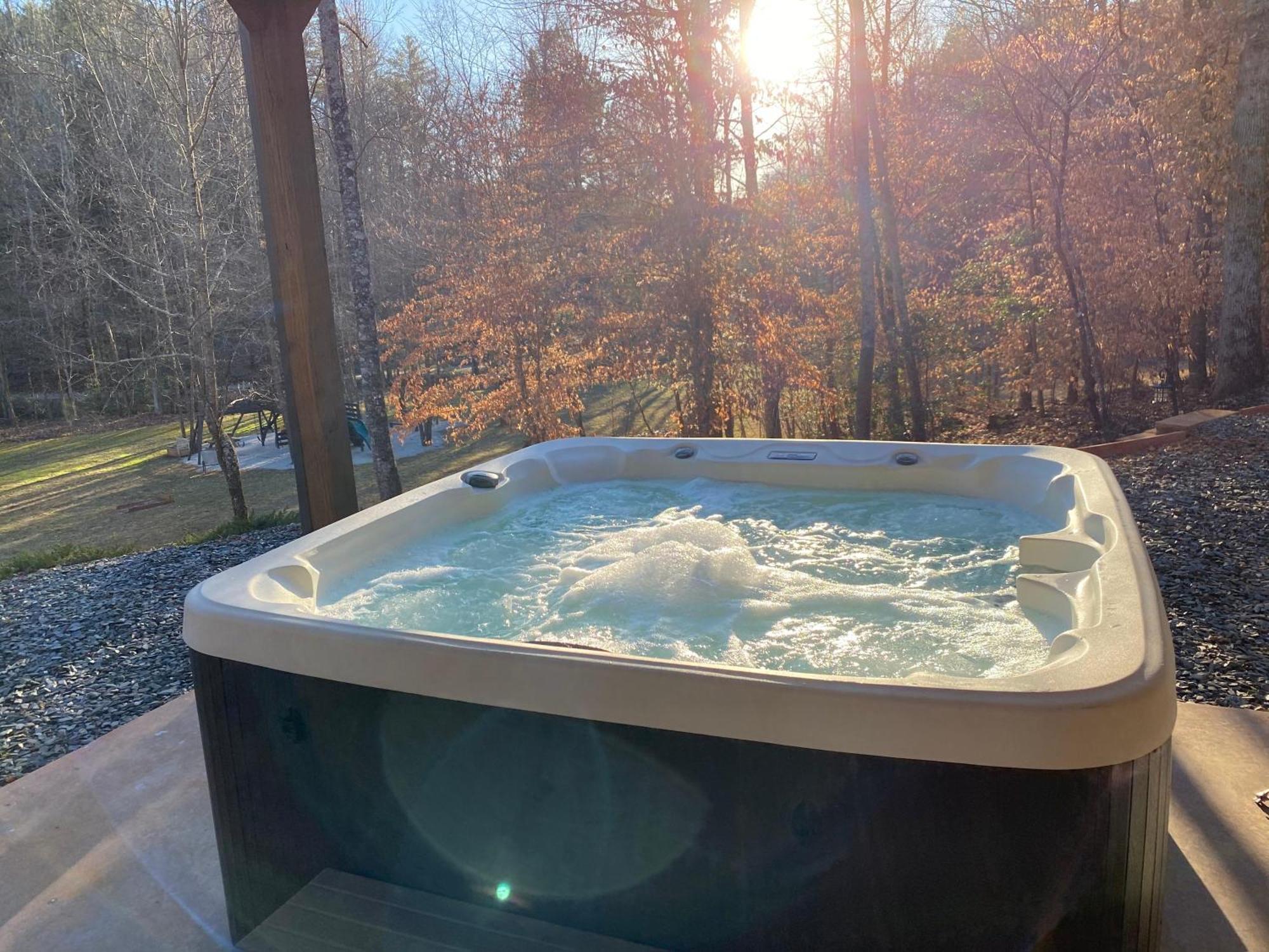 New Listing! Wine Country Retreat - 2 Bed, Hot Tub Βίλα Dahlonega Εξωτερικό φωτογραφία