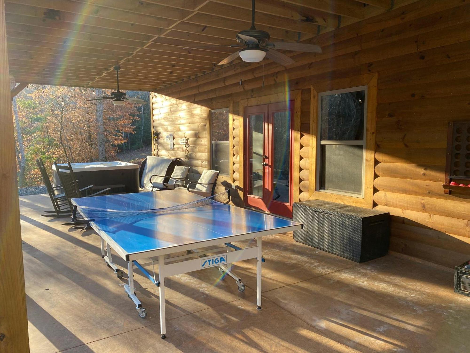 New Listing! Wine Country Retreat - 2 Bed, Hot Tub Βίλα Dahlonega Εξωτερικό φωτογραφία