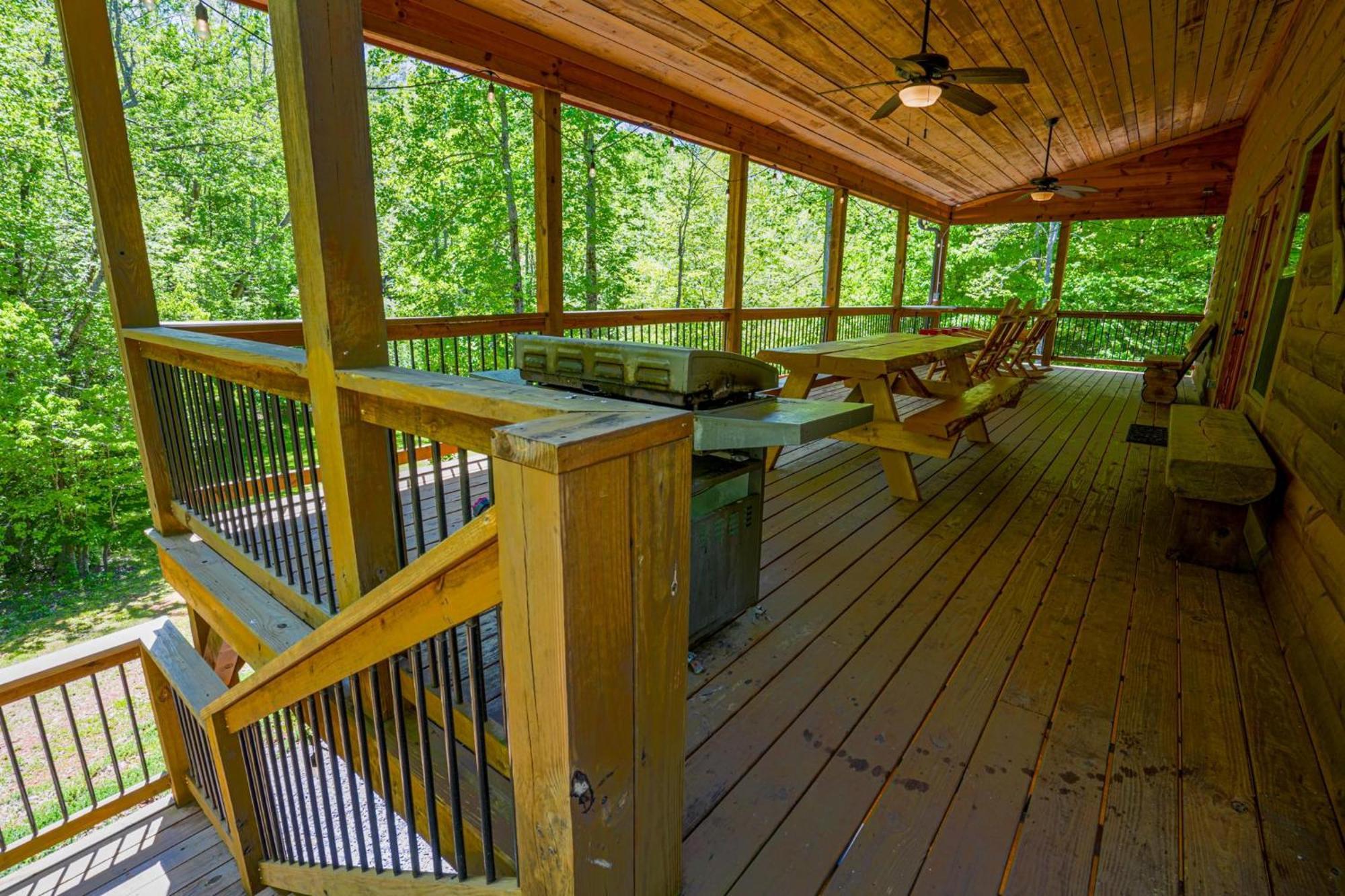 New Listing! Wine Country Retreat - 2 Bed, Hot Tub Βίλα Dahlonega Εξωτερικό φωτογραφία